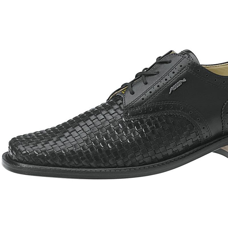 chaussure tressée