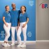 Blouse Médicale Bleu azur, portée avec Pantalon Blanc